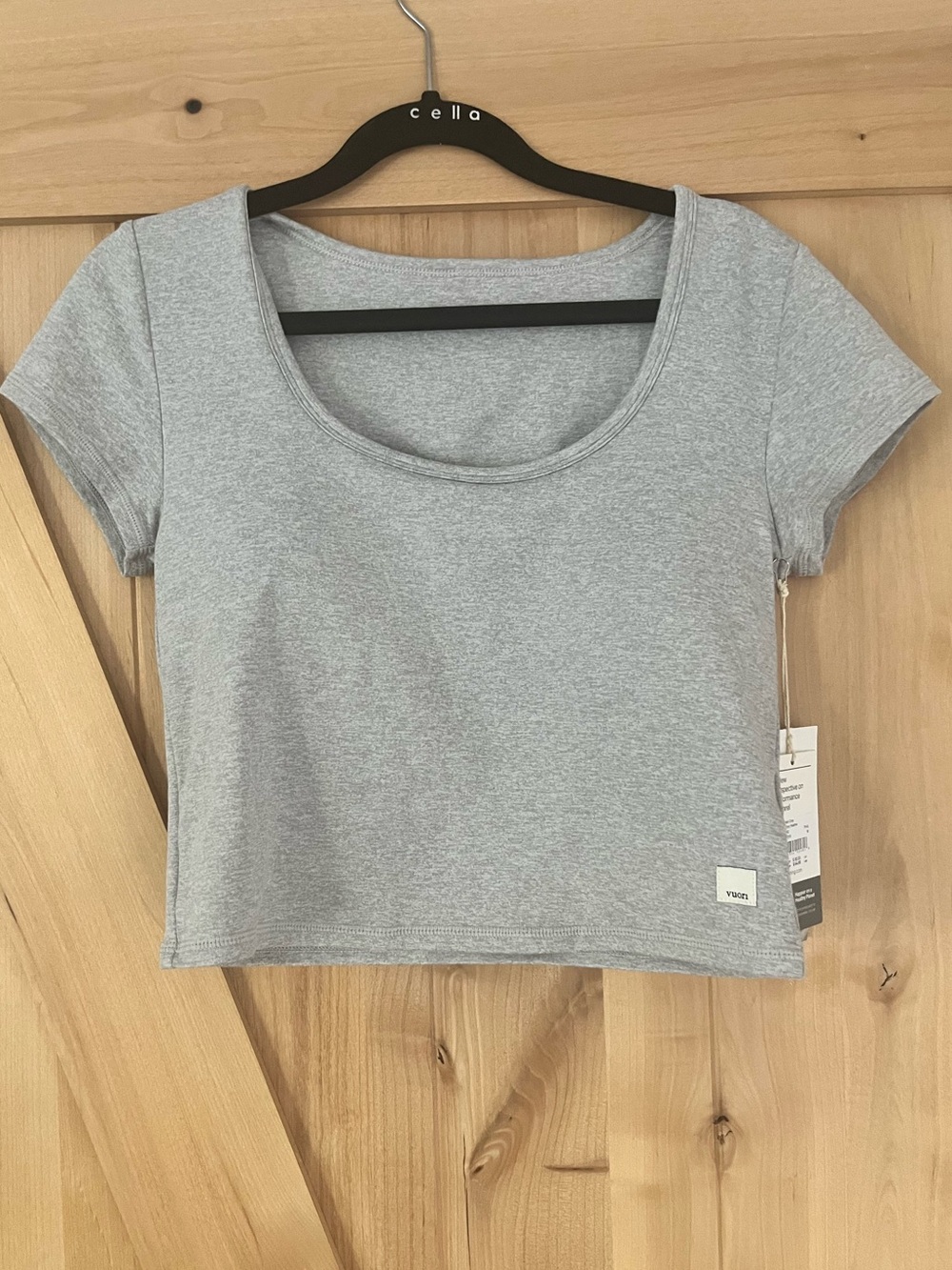 Vuori Heather Gray Cropped Scoop Neck Tee